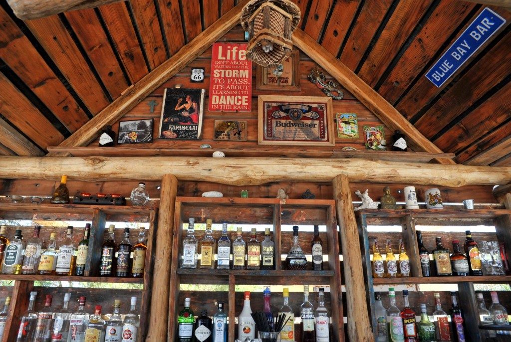 earth-bar-medusa-resort-bar-area-1024x686